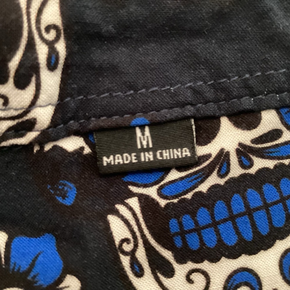 Dallas Mavericks Basketball Day Of The Dead Button Up Shirt Men’s Size Medium - Picture 7 of 12